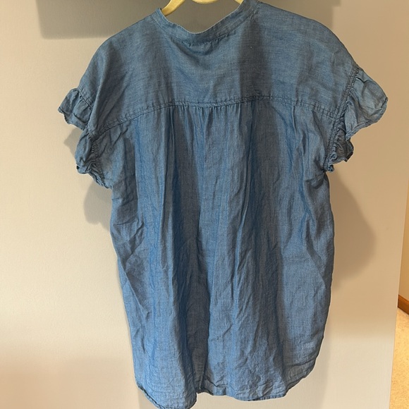 Loft Blouse, Size Medium! - Picture 5 of 5